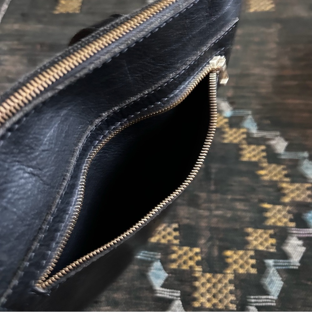 Pre-Loved Portland Leather Goods Tote Backpack in Classic - Picture 4 of 9